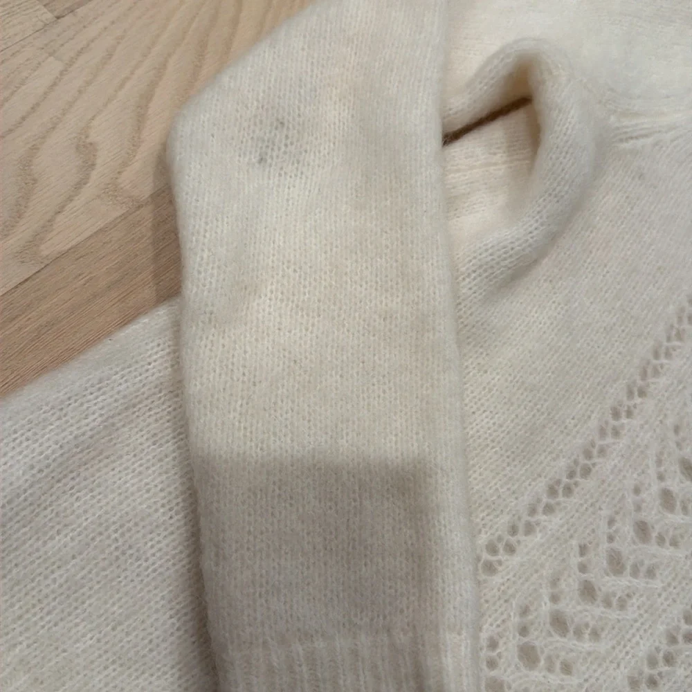Cream vneck cardigan kid mohair sweater from Sezane - Picture 5 of 7